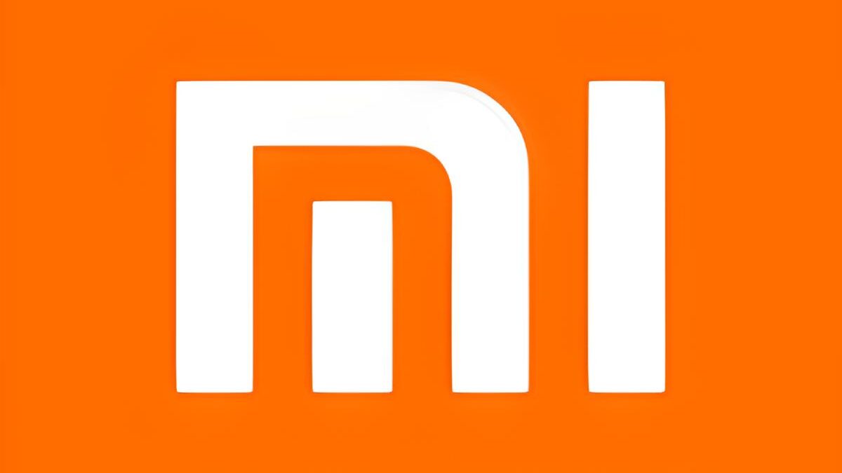 Скидка 1000 руб. на смартфоны Xiaomi по промокоду IWILLBEBACK.